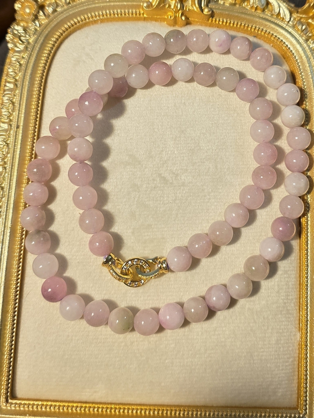 Pink Jade Stones Necklace with Gold Clasp